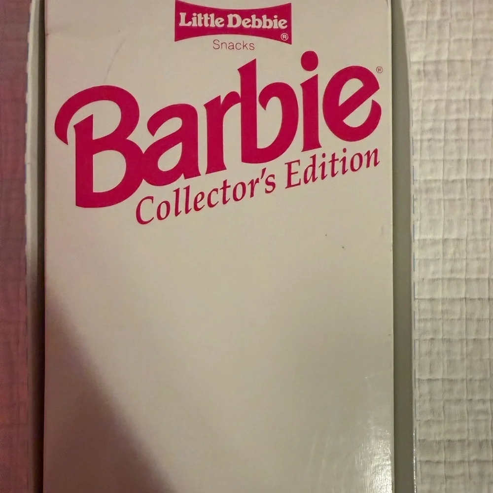BARBIE LITTLE DEBBIE SNACKS - COLLECTOR EDITION SERIES 1 1992 DOLL OUTFIT HAT